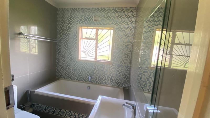 To Let 3 Bedroom Property for Rent in Ezibeleni Eastern Cape